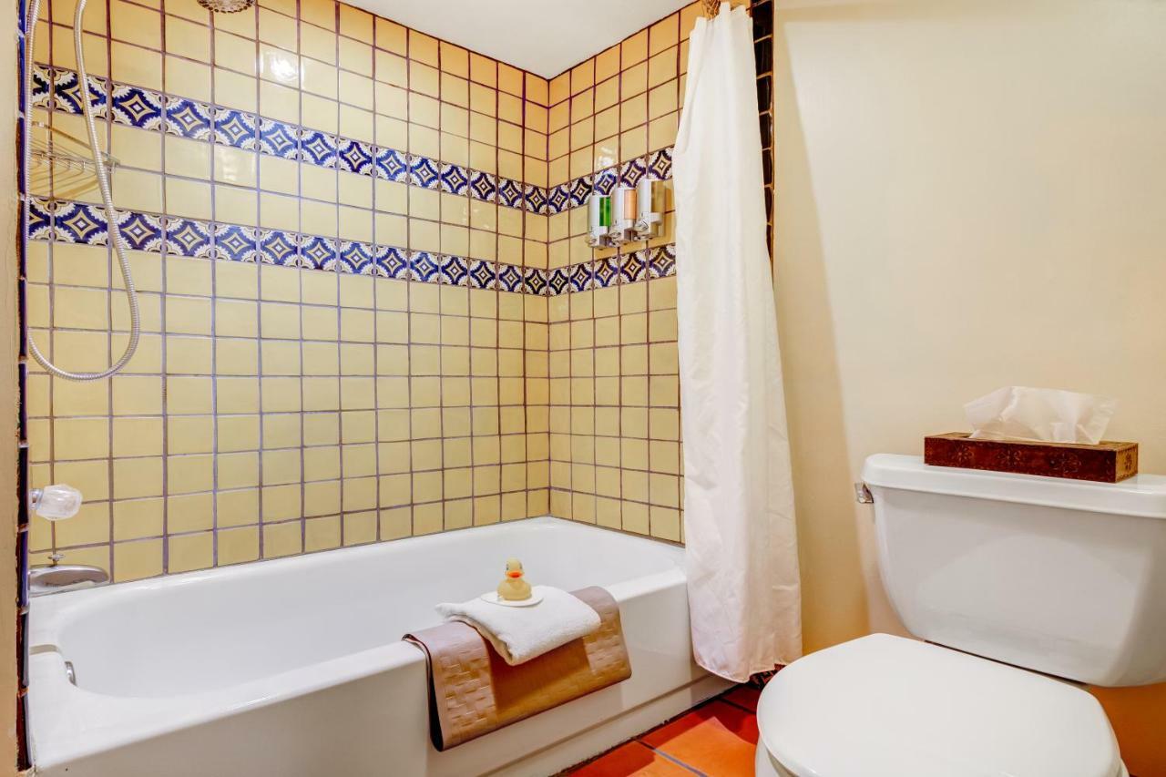 Queen Room Kitchenette Not Pet Friendly