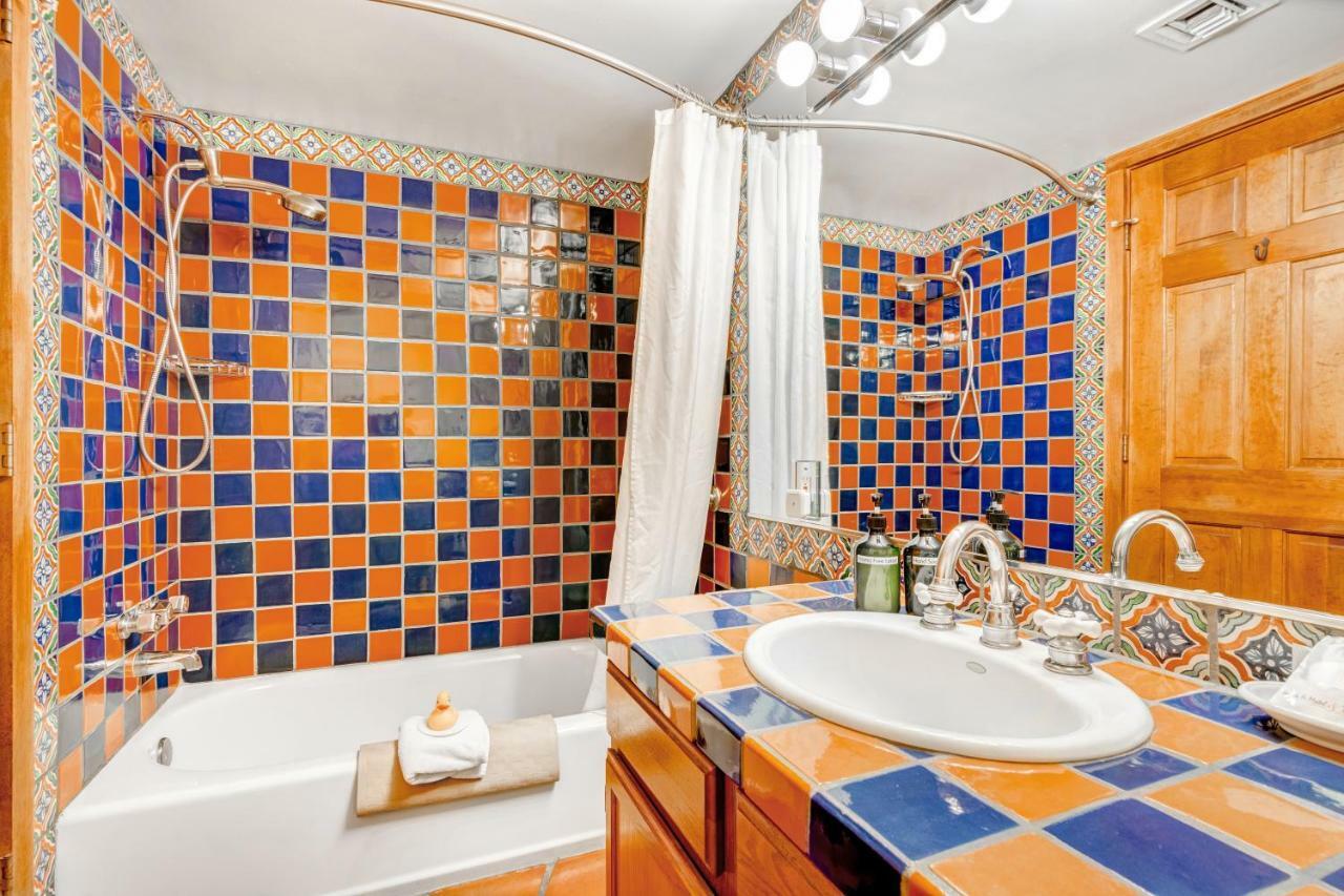 Queen Room Patio Pet-Friendly