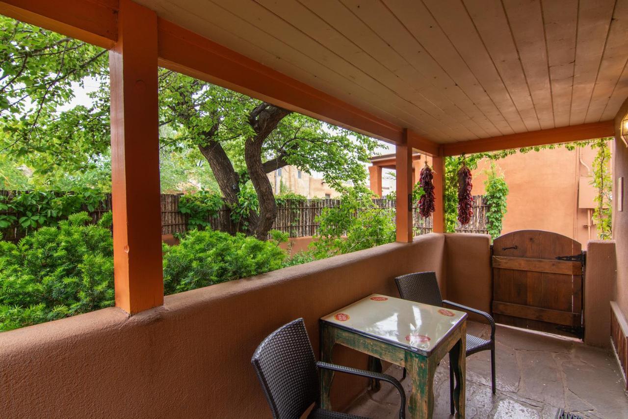 Queen Room Patio Pet-Friendly