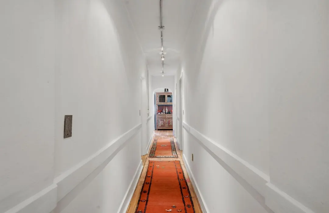 The Parador-1