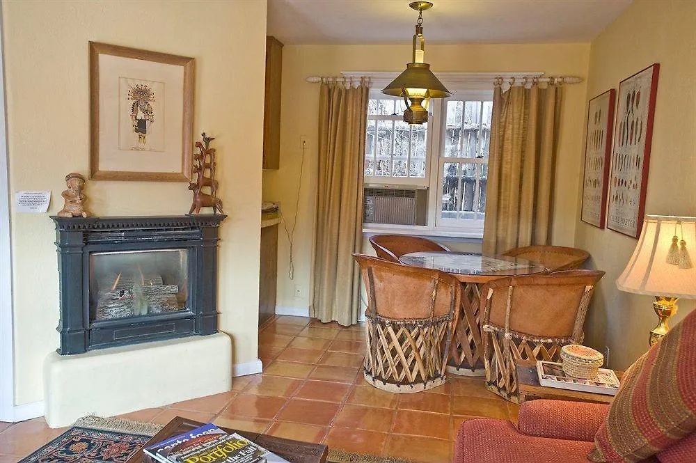 Don Gaspar Inn-1
