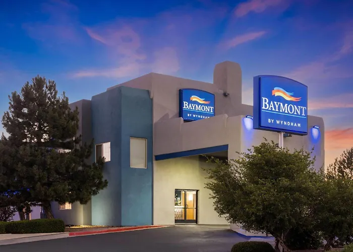 Baymont By Wyndham Santa Fe Hotel